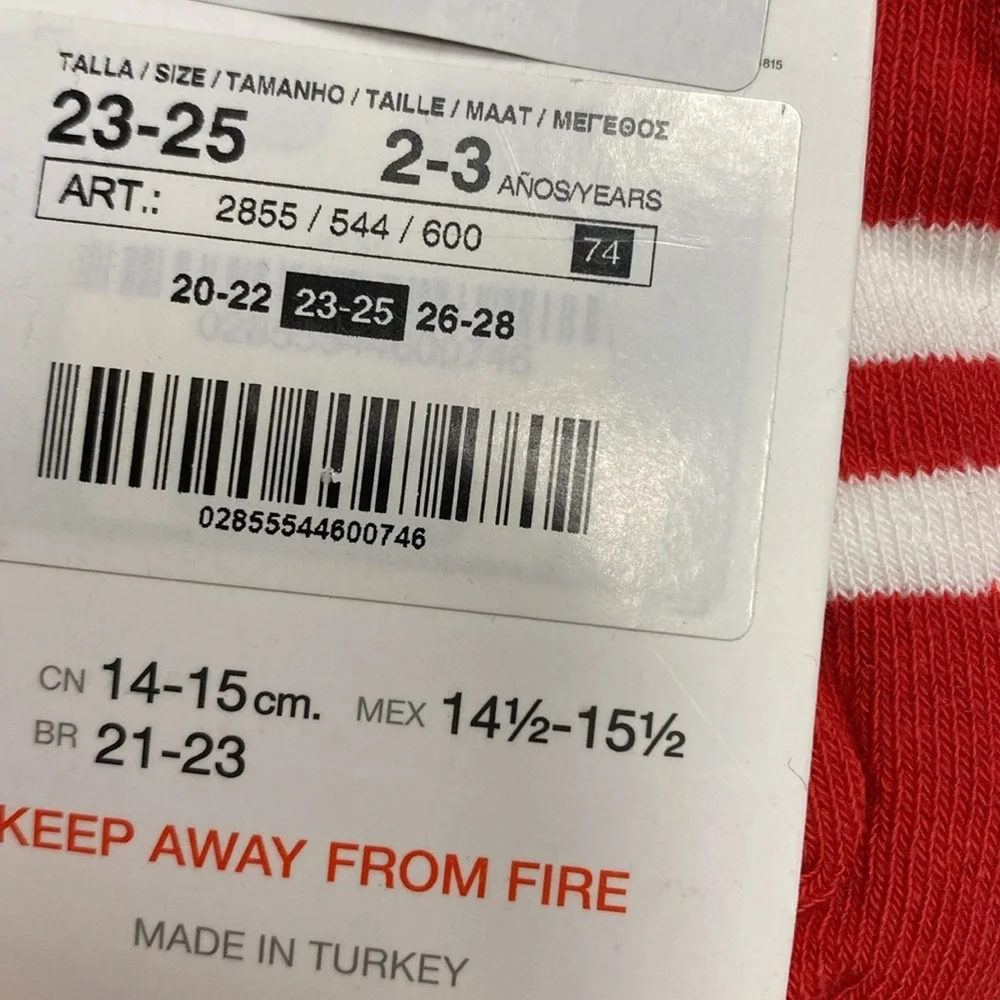 NWT. Zara Kids White/Red Pack of Ribbed Socks. Size 2-3.
